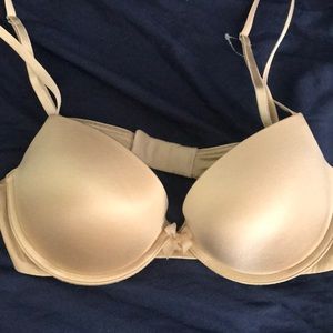 Super soft Arie push up bra!!! never been worn